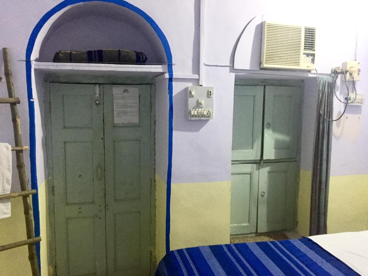 Mangla Guest House Varanasi Luaran gambar