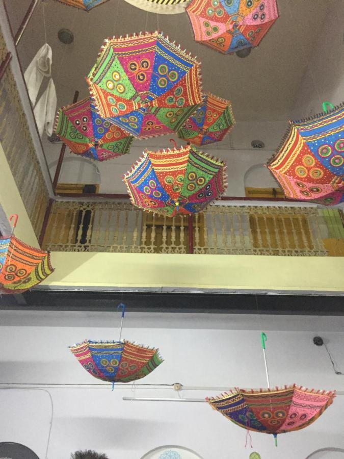 Mangla Guest House Varanasi Luaran gambar