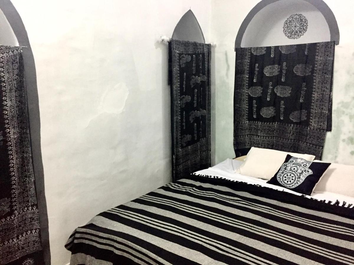 Mangla Guest House Varanasi Luaran gambar